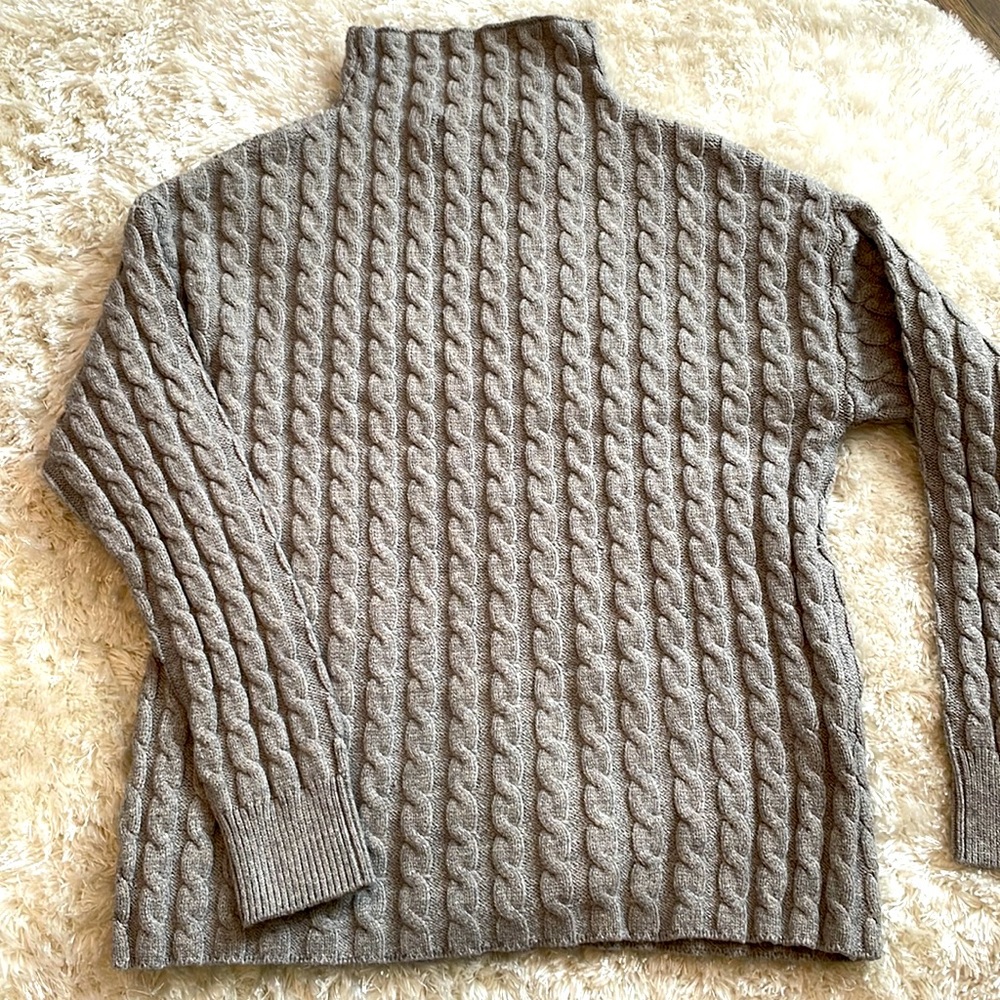 Philosophy XS sweater